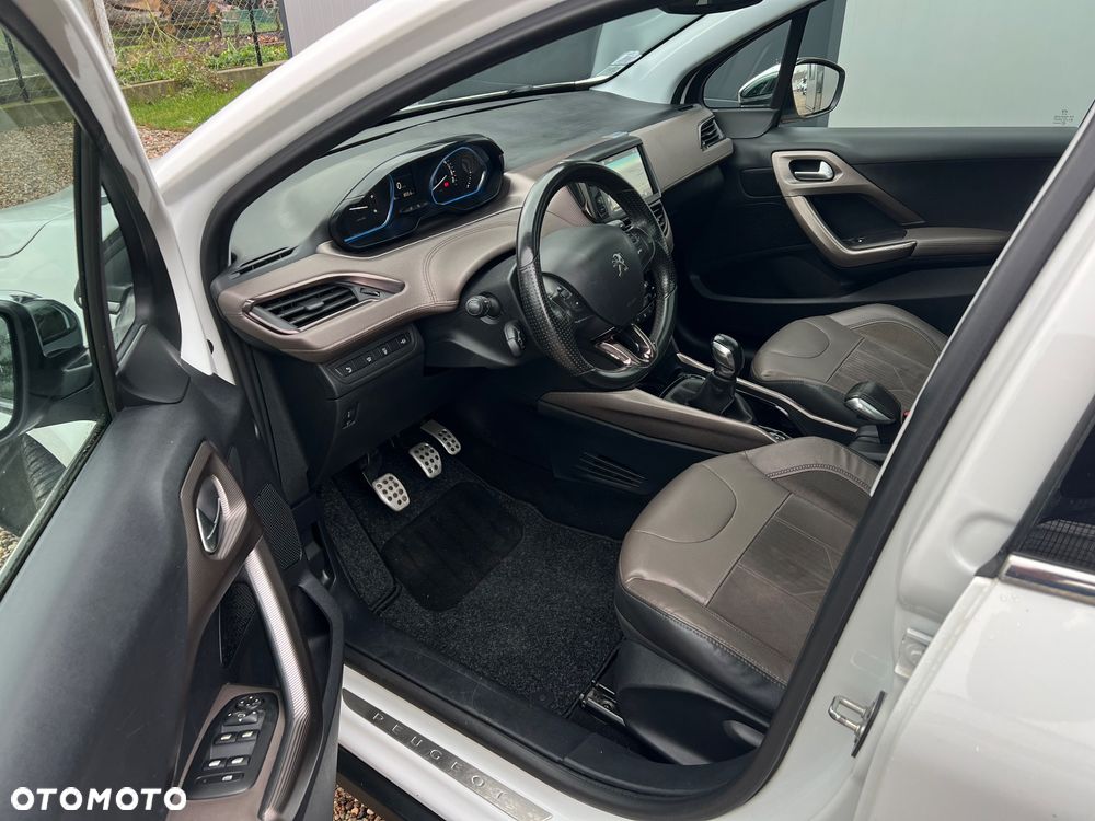 Peugeot 2008 1.6 BlueHDi Allure - 13