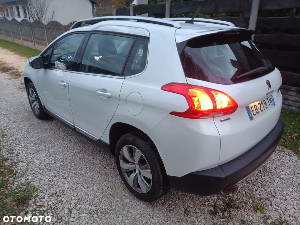 Peugeot 2008 BlueHDi 100 STOP & START Allure - 6