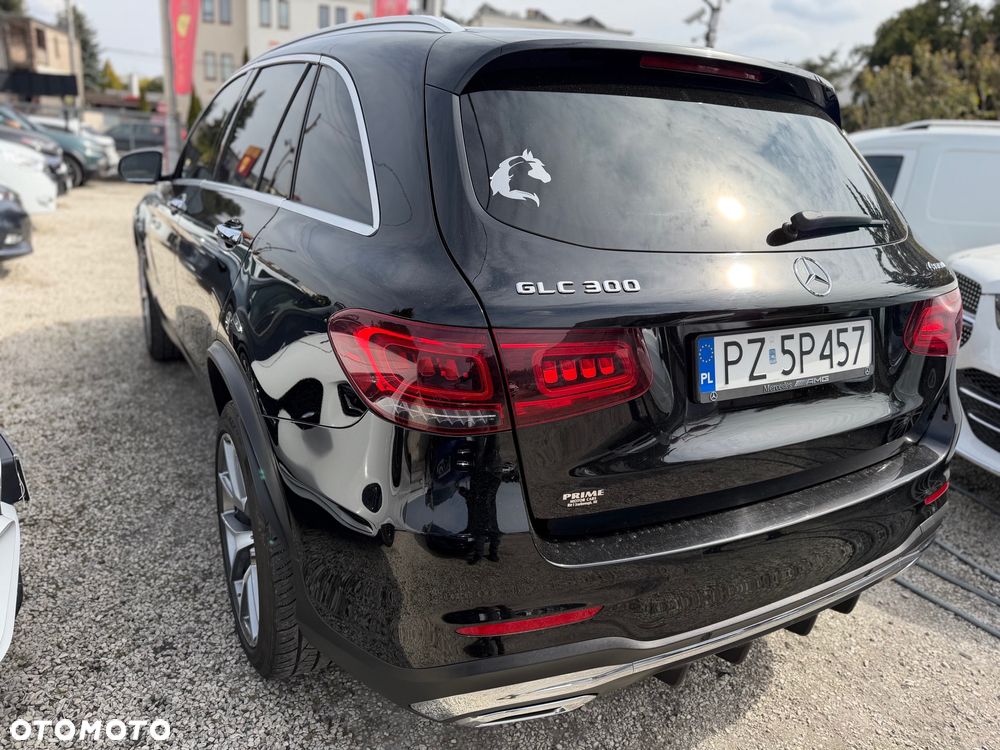 Mercedes-Benz GLC 300 4Matic 9G-TRONIC AMG Line - 4