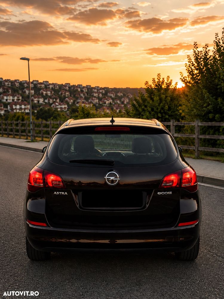 Opel Astra 1.4 ECOTEC Sport - 12