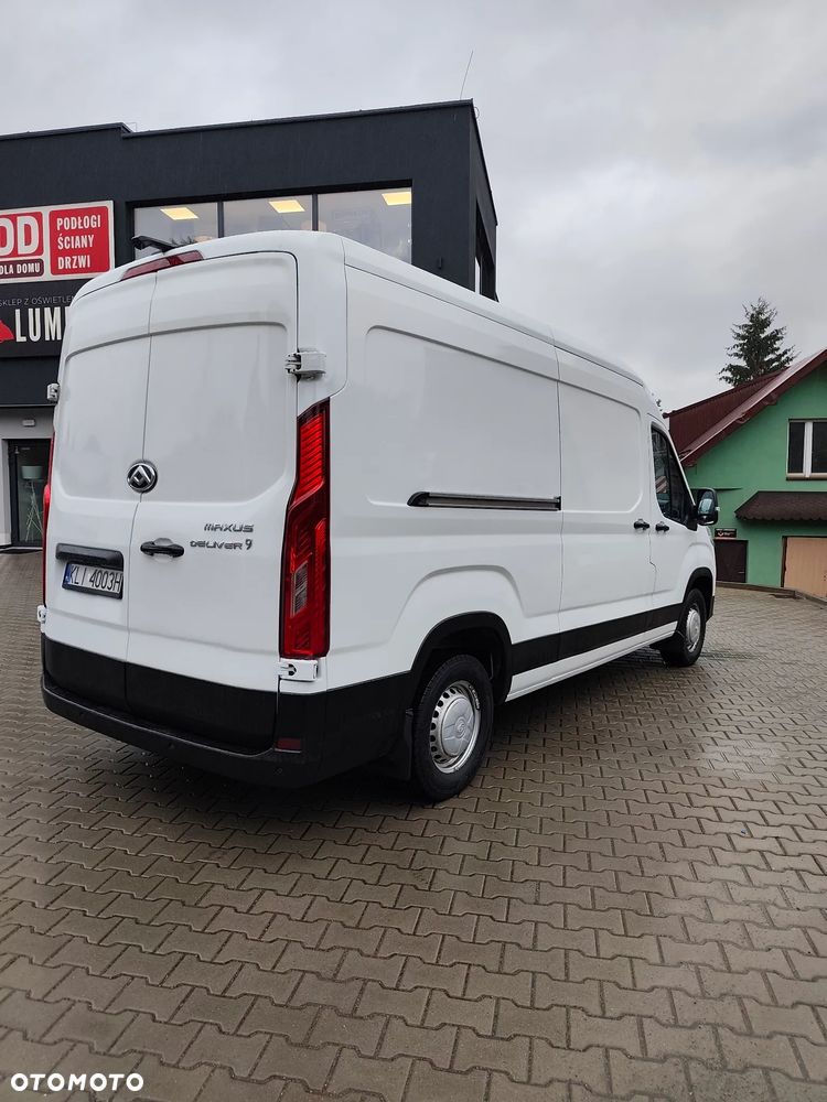 Maxus Deliver 9 - 6