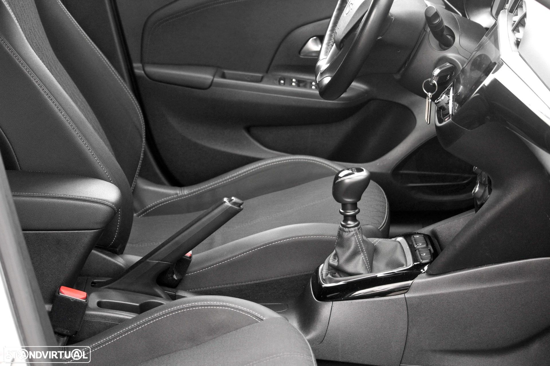 Opel Corsa 1.5 D Elegance - 12