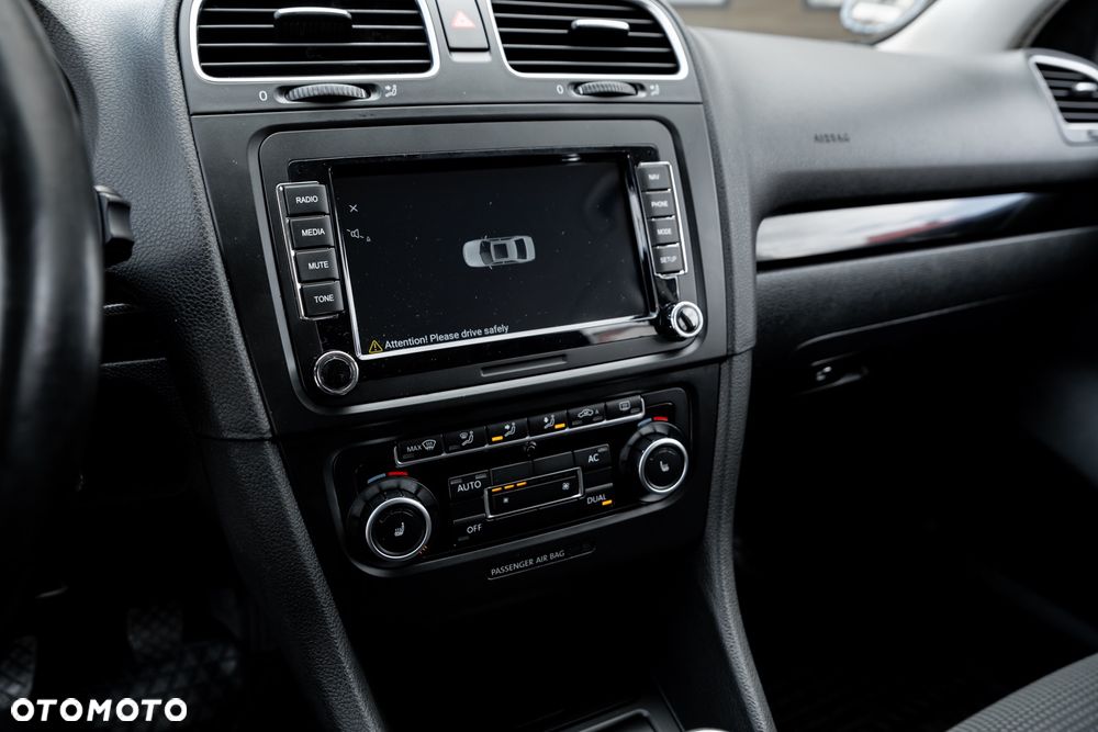 Volkswagen Golf 1.6 Comfortline - 30