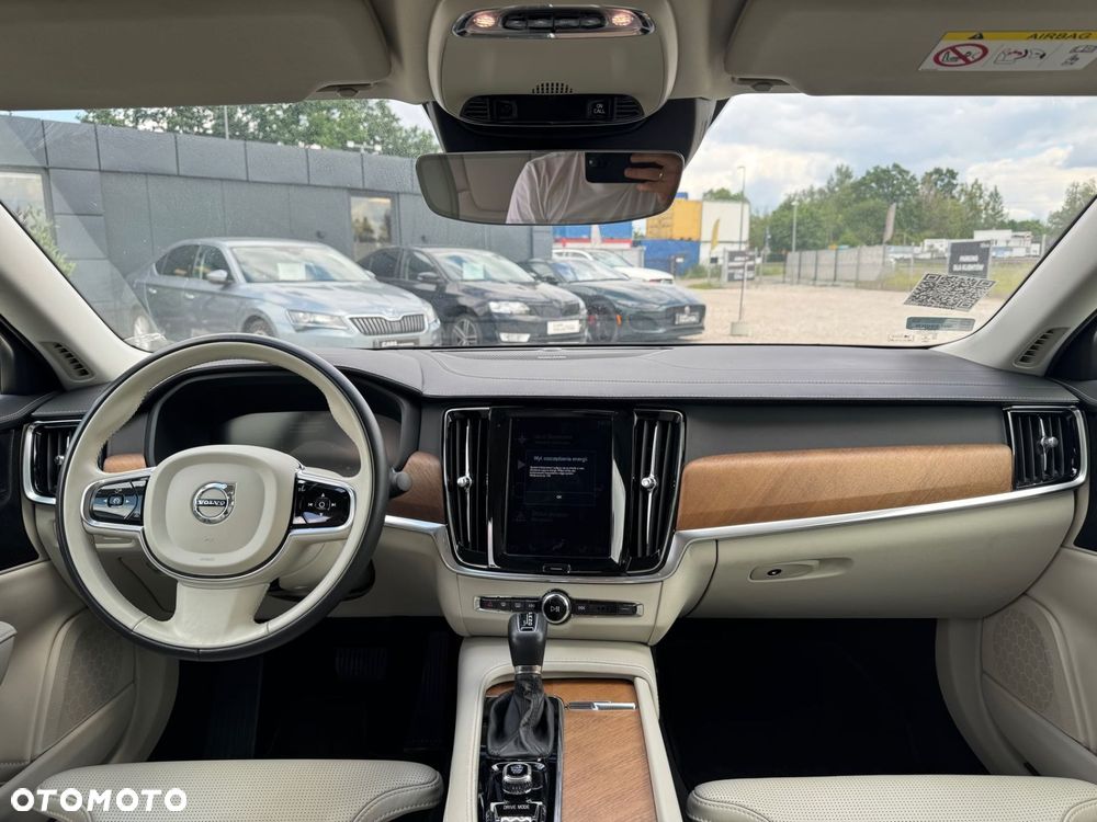 Volvo S90 - 17