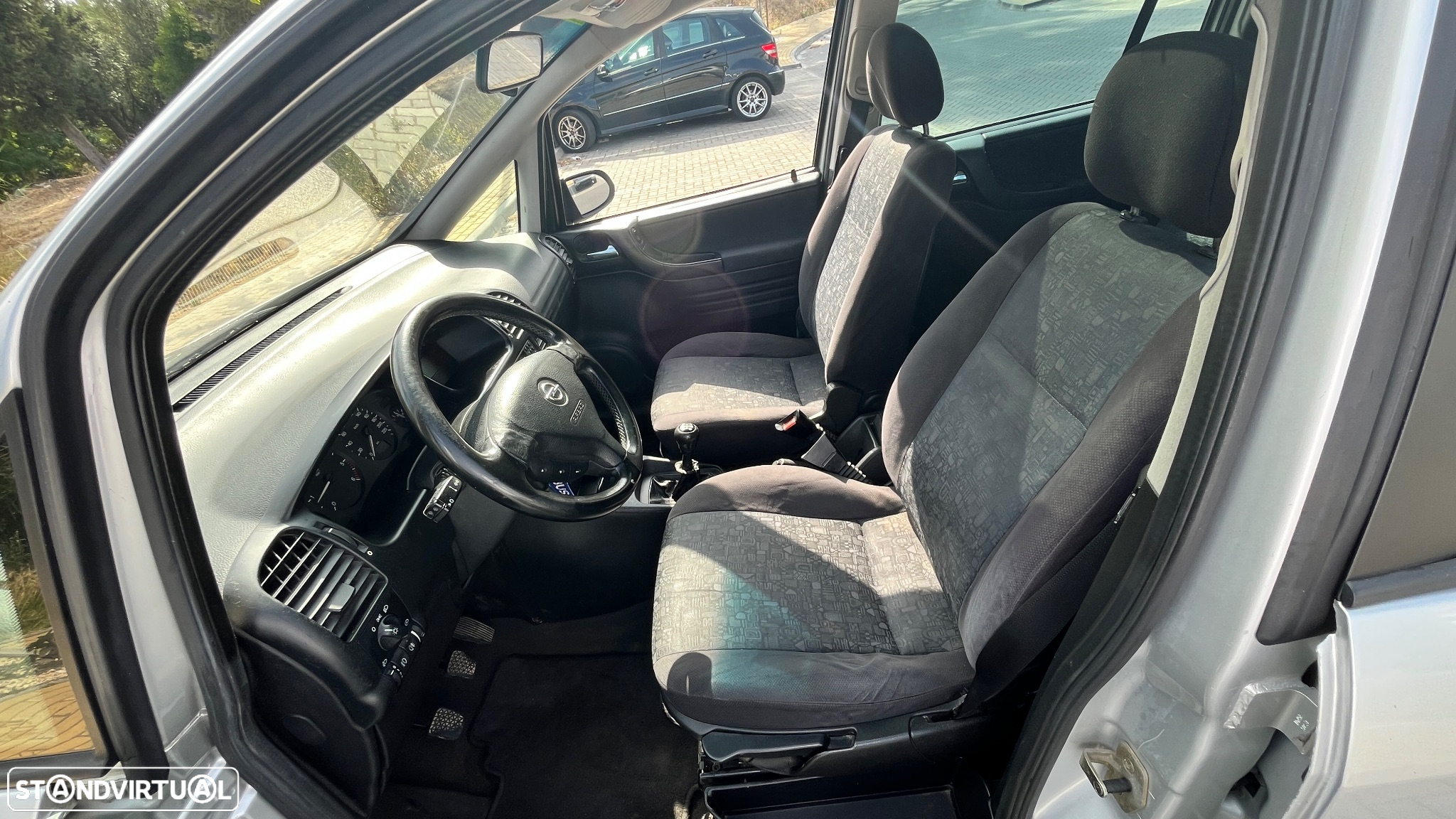 Opel Zafira 2.0 DTi Elegance - 13