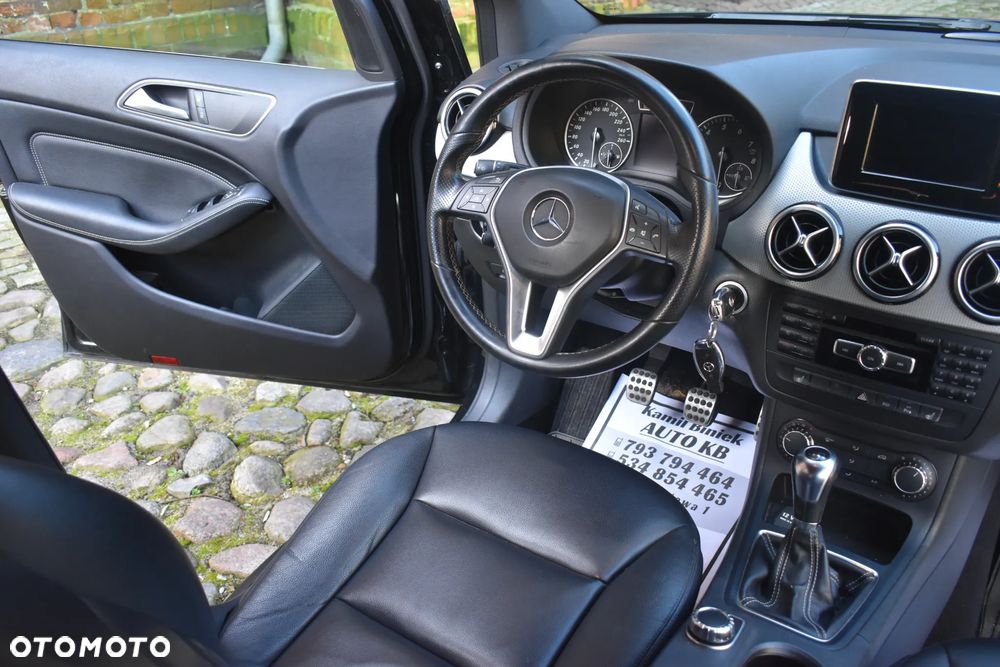 Mercedes-Benz Klasa B 180 (BlueEFFICIENCY) - 13
