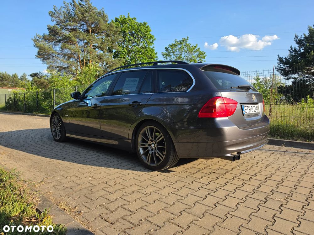 BMW Seria 3 325i - 6