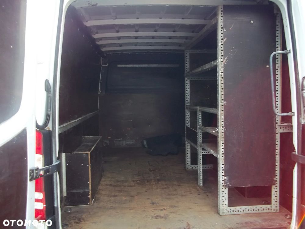 Mercedes-Benz sprinter - 5