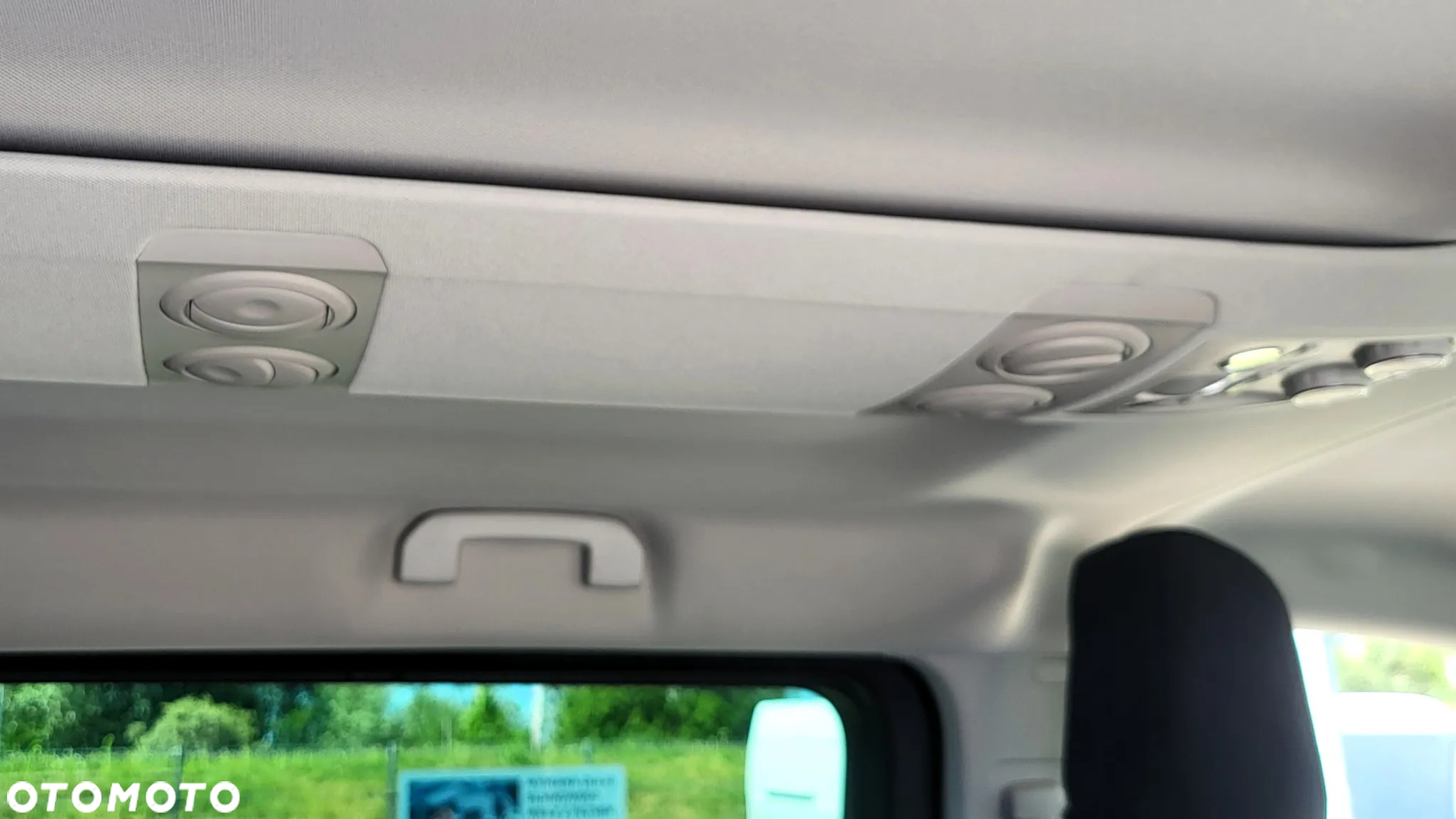 Peugeot Traveller e-Traveller Long Business Vip (75 kWh) - 25