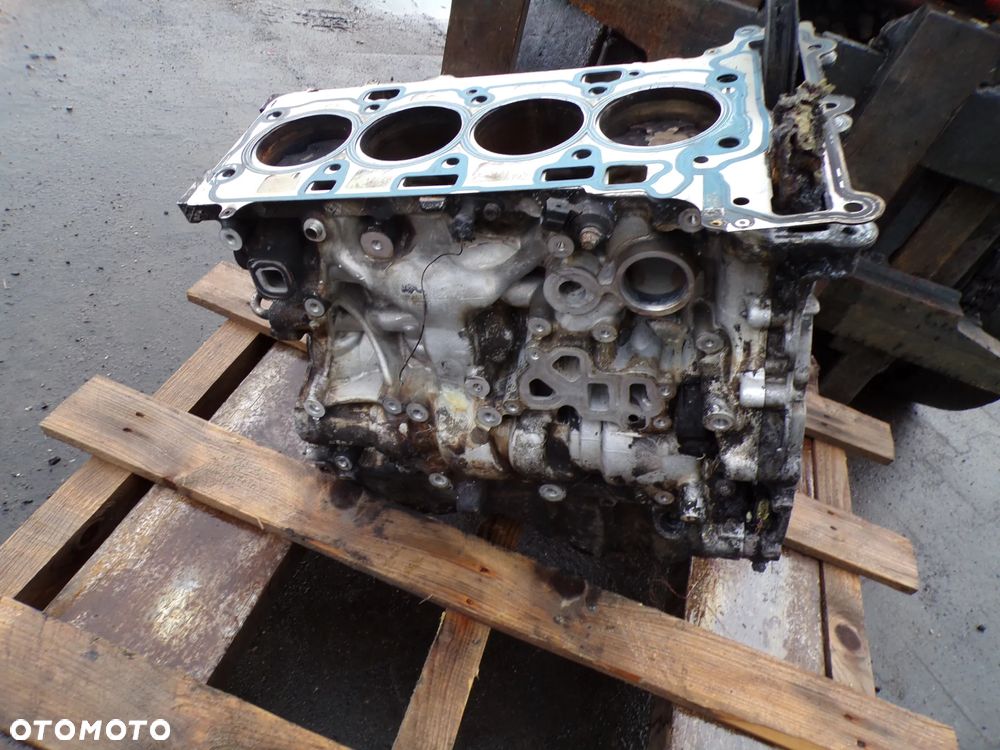 BLOK SILNIKA Z WAŁEM BMW G20 G21 330E B484B N3626593 2.0 BENZYNA - 1