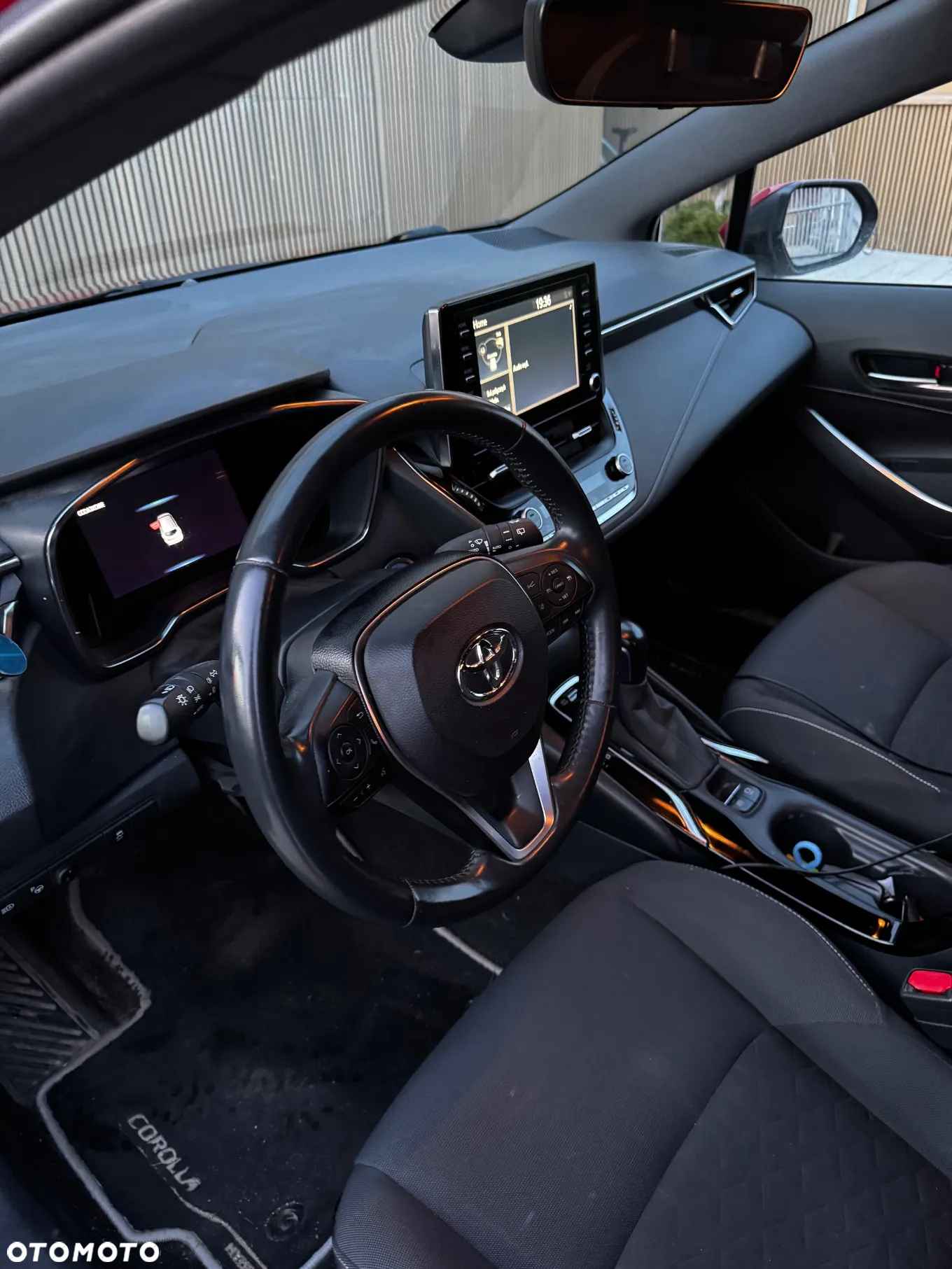 Toyota Corolla 2.0 Hybrid Comfort - 8
