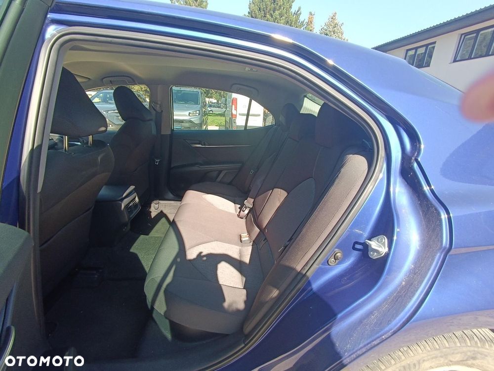 Toyota Camry - 9