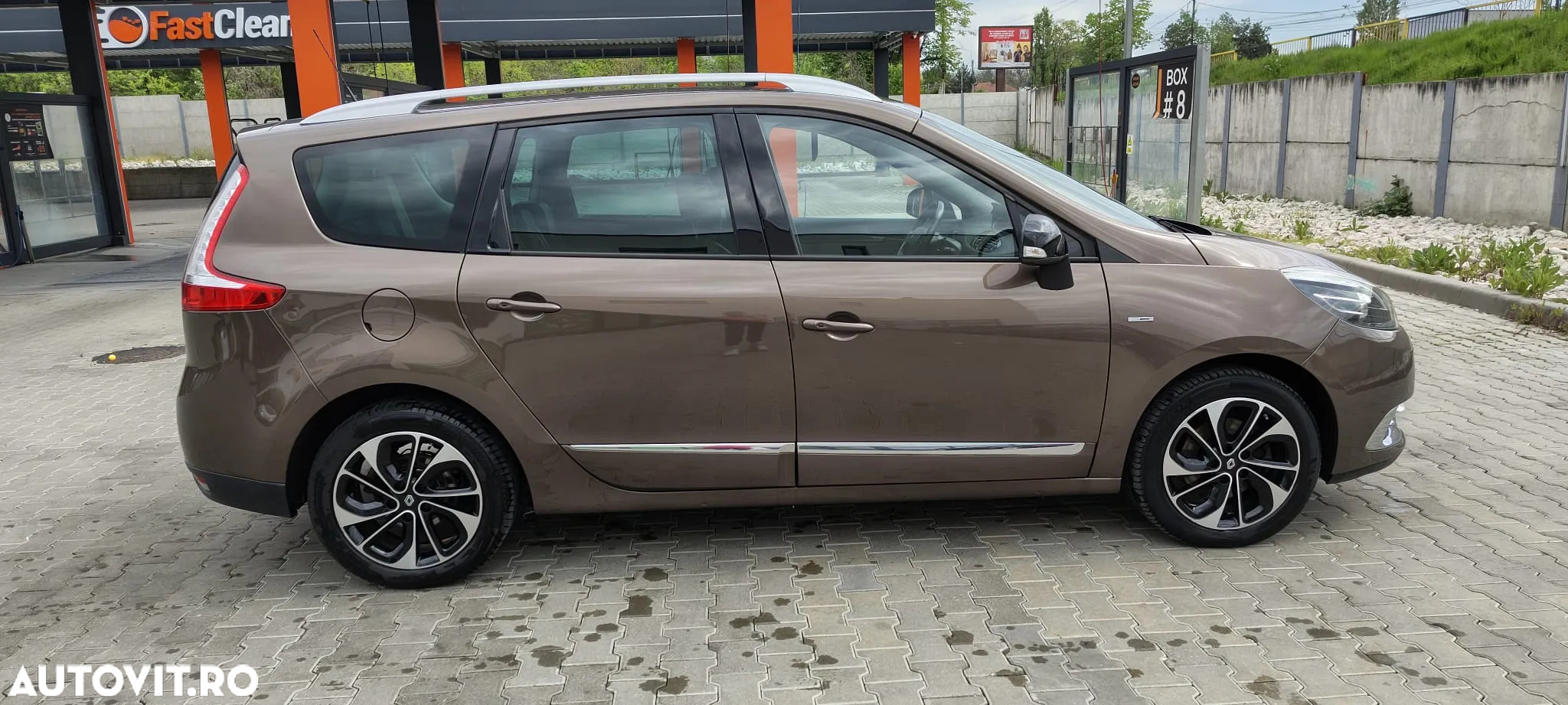 Renault Scenic ENERGY TCe 130 BOSE EDITION - 8