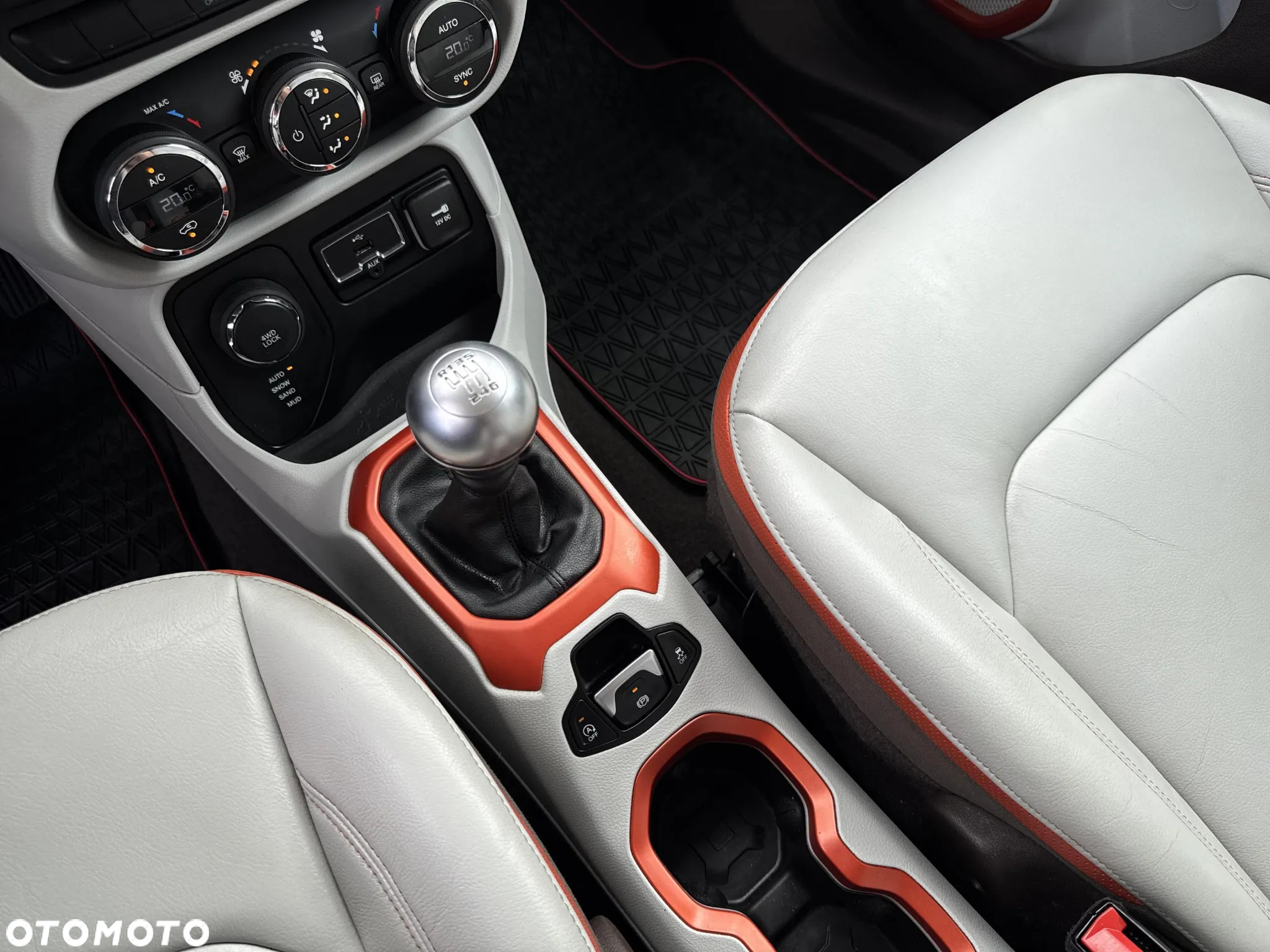 Jeep Renegade 2.0 MultiJet Limited 4WD S&S - 16