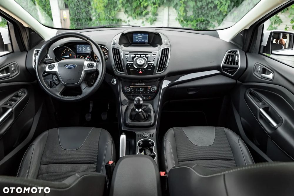 Ford Kuga 2.0 TDCi 4x4 Trend - 28
