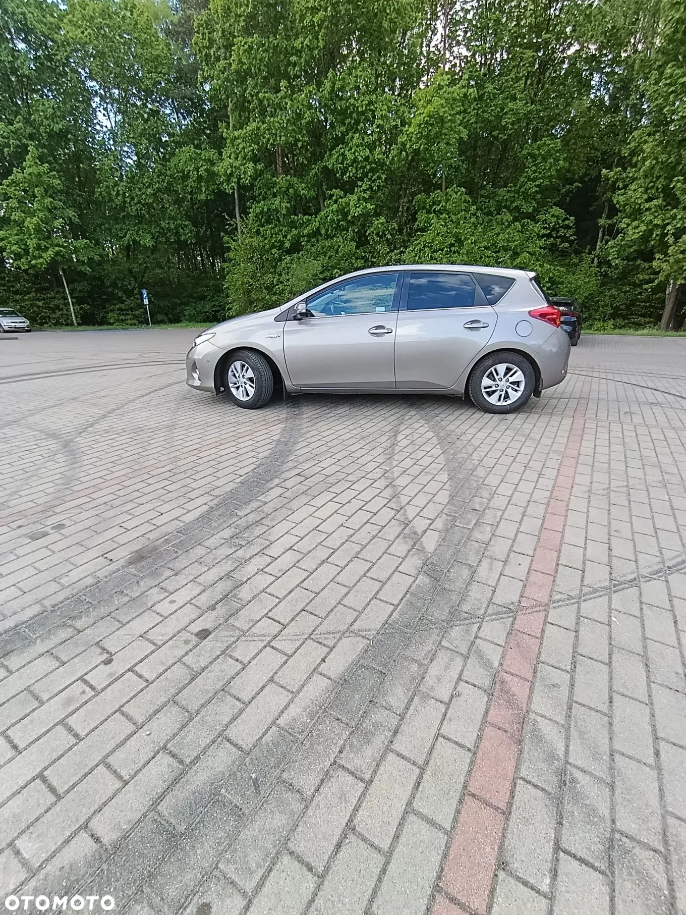 Toyota Auris Hybrid 135 Prestige - 1
