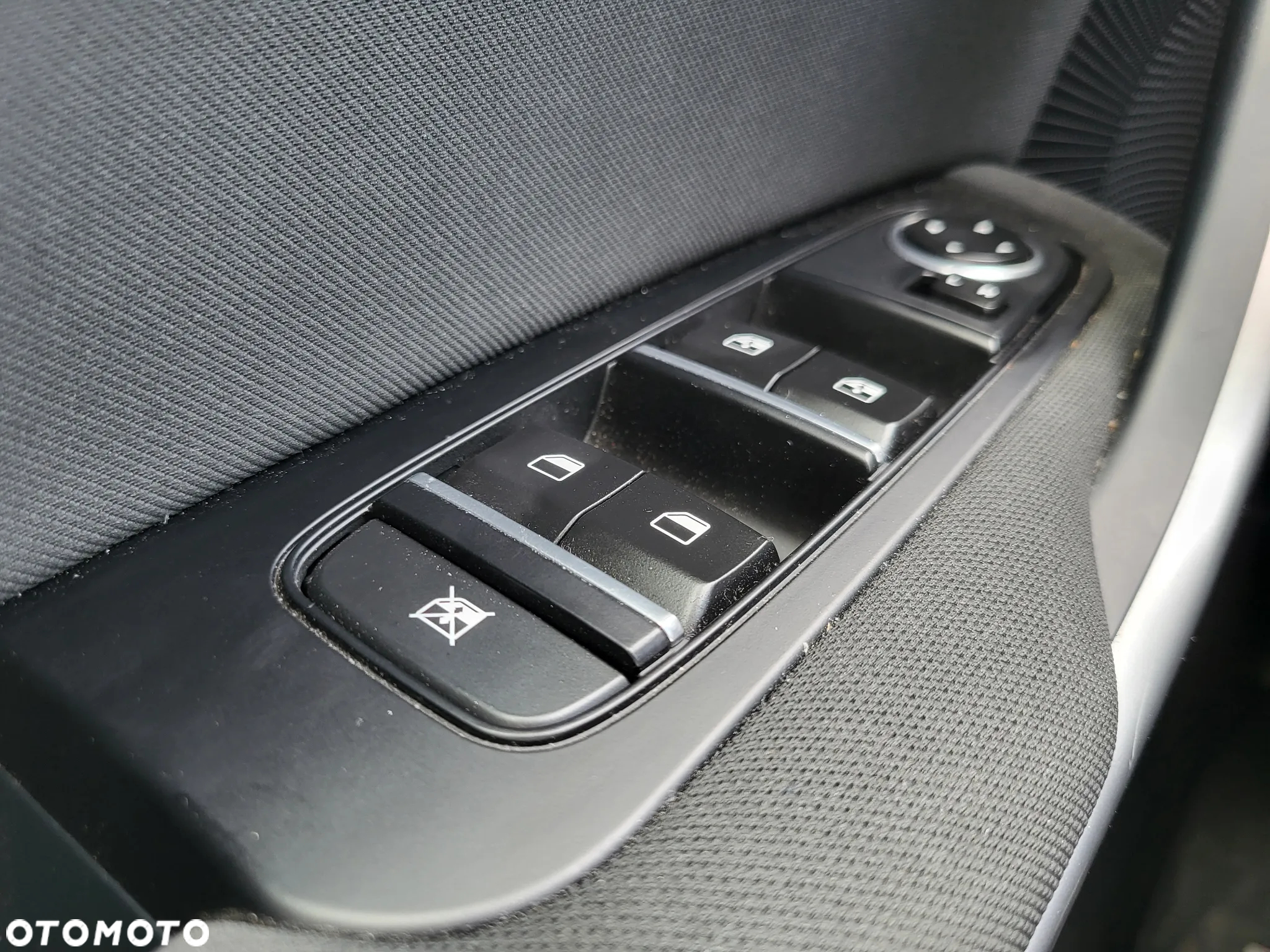 Kia Ceed - 22