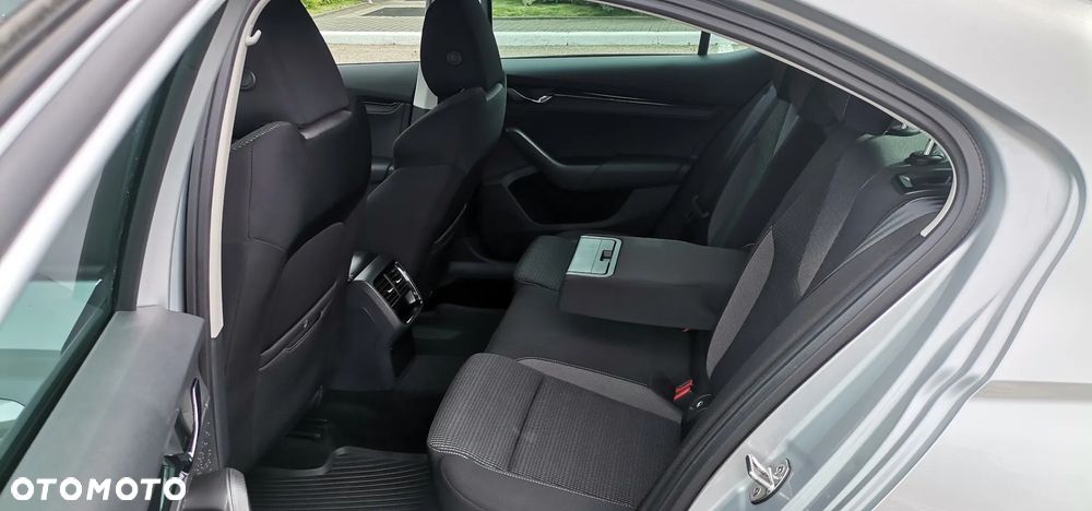 Skoda Octavia 1.5 TSI ACT Ambition - 11