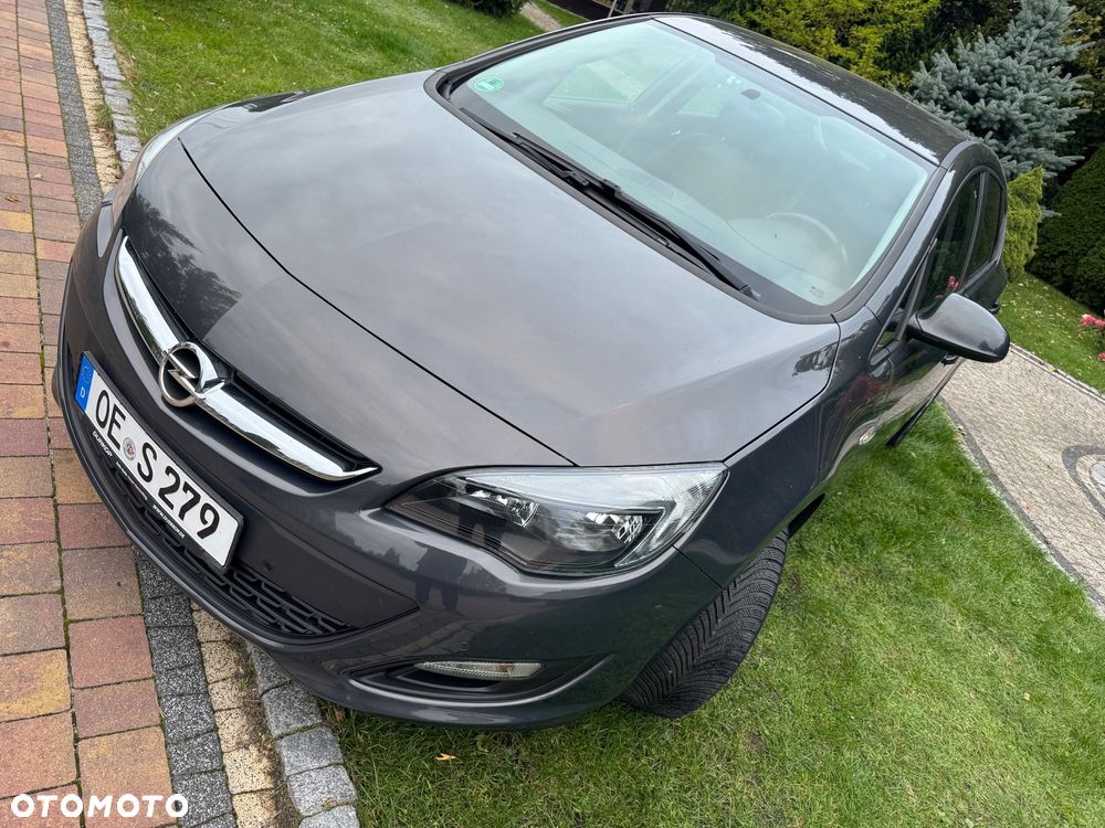 Opel Astra 1.4 Turbo Design Edition - 23