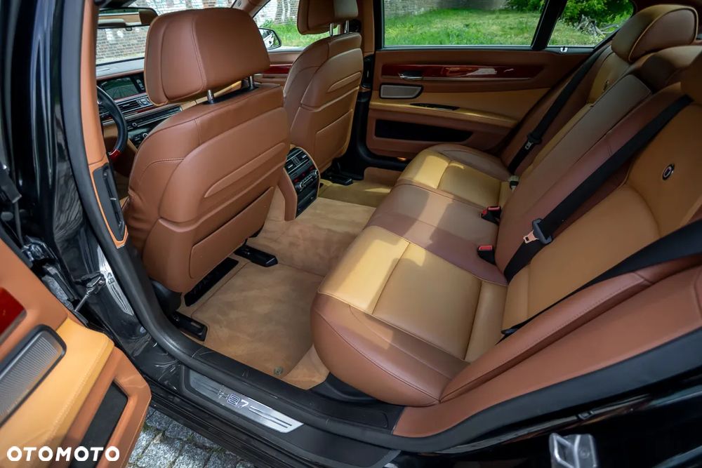 BMW-ALPINA B7 Bi-Turbo Switch-Tronic Langversion - 19
