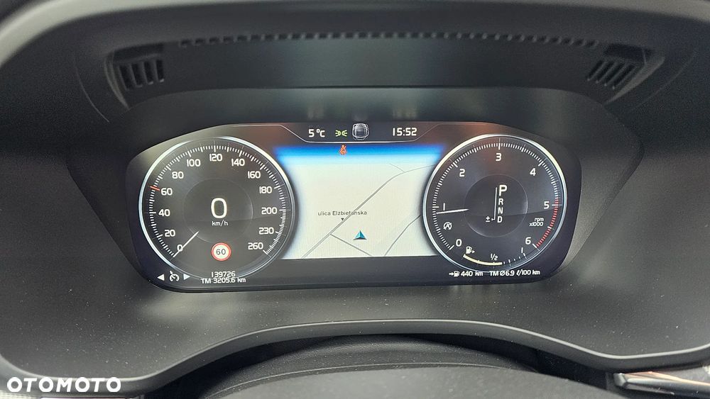 Volvo XC 60 D4 R-Design - 14