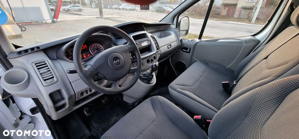 Opel Vivaro - 23