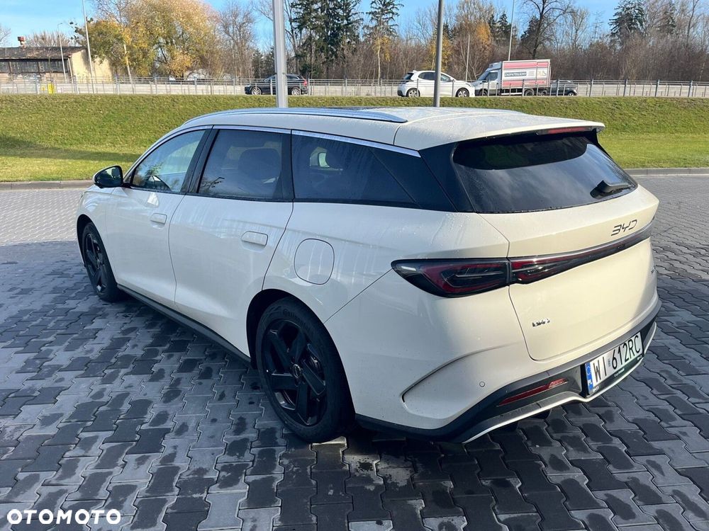 BYD Seal 6 - 7