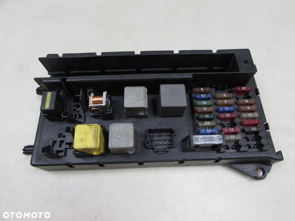 MB SPRINTER 906 CRAFTER 06-18 SKRZYNKA BEZPIECZNIKOW A9065454301 - 3