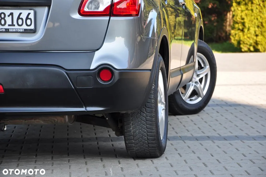 Nissan Qashqai+2 2.0 Acenta - 17