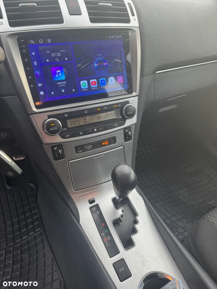 Toyota Avensis 1.8 Sol plus NAVI MS - 8