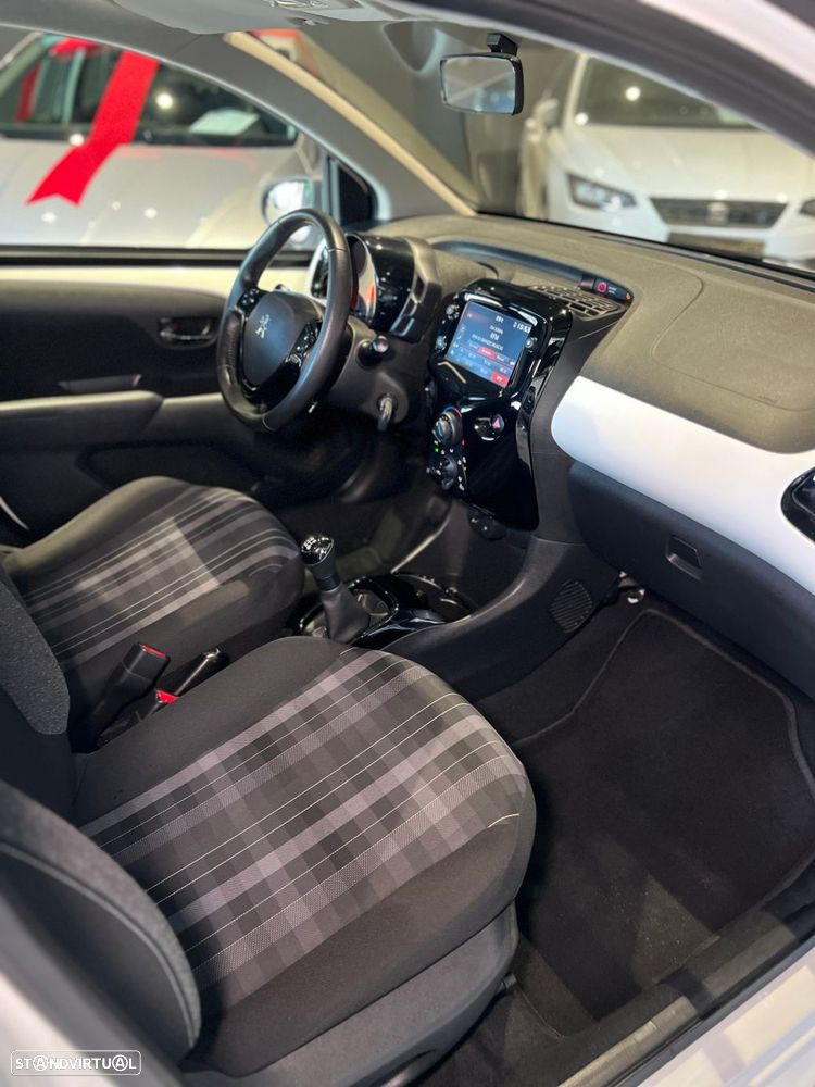 Peugeot 108 1.0 VTi Allure - 17