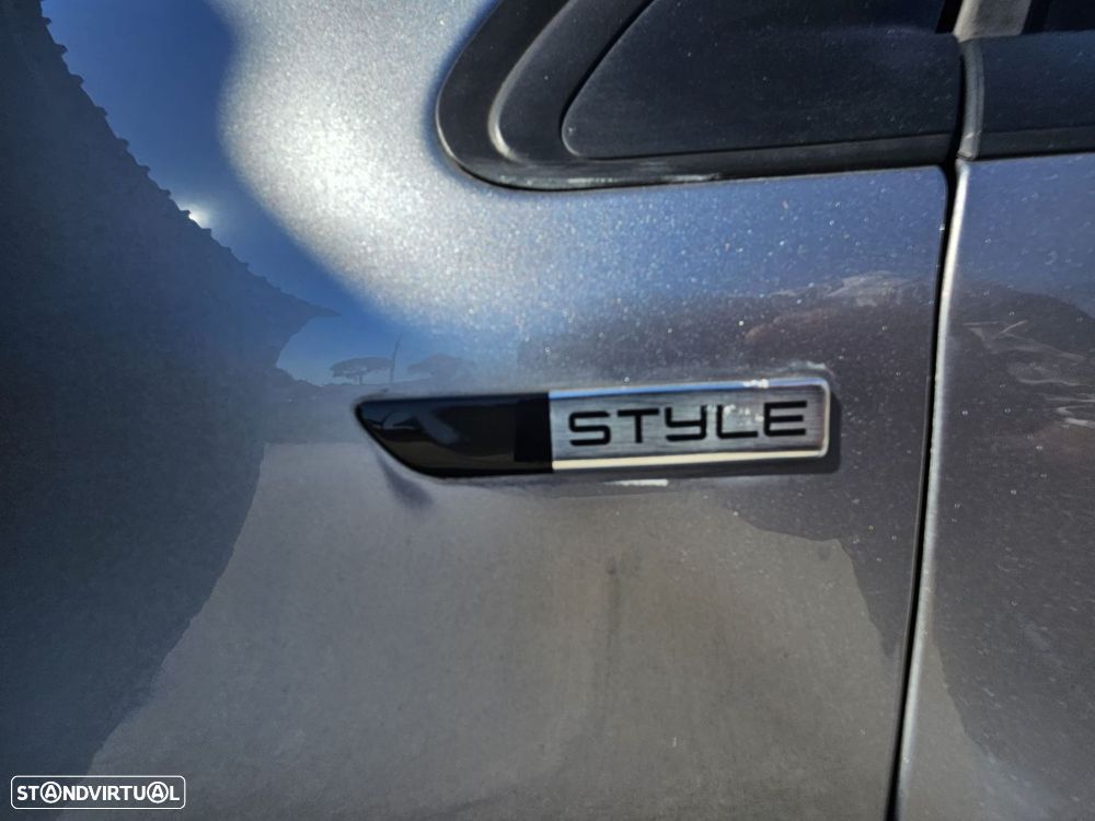 Peugeot 2008 1.6 BlueHDi Style - 50