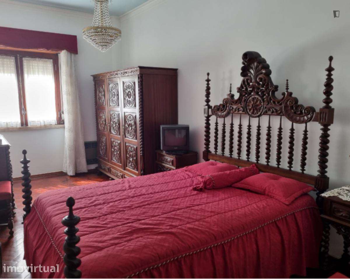 Quarto - localizado em Xabregas Lisbon - Grande imagem: 2/9
