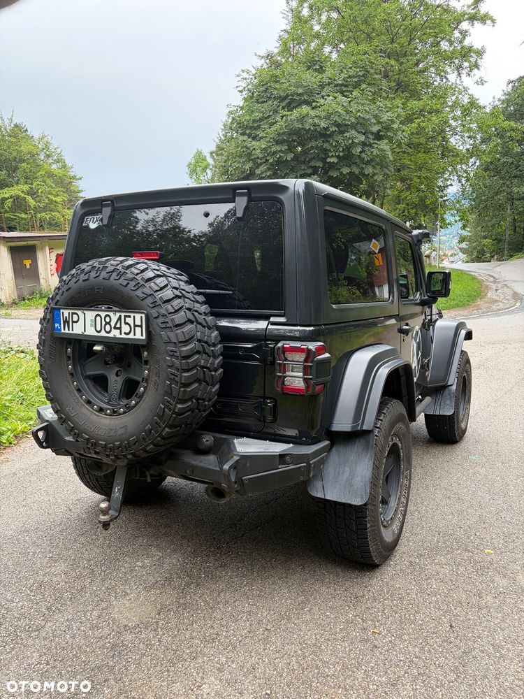 Jeep Wrangler - 6
