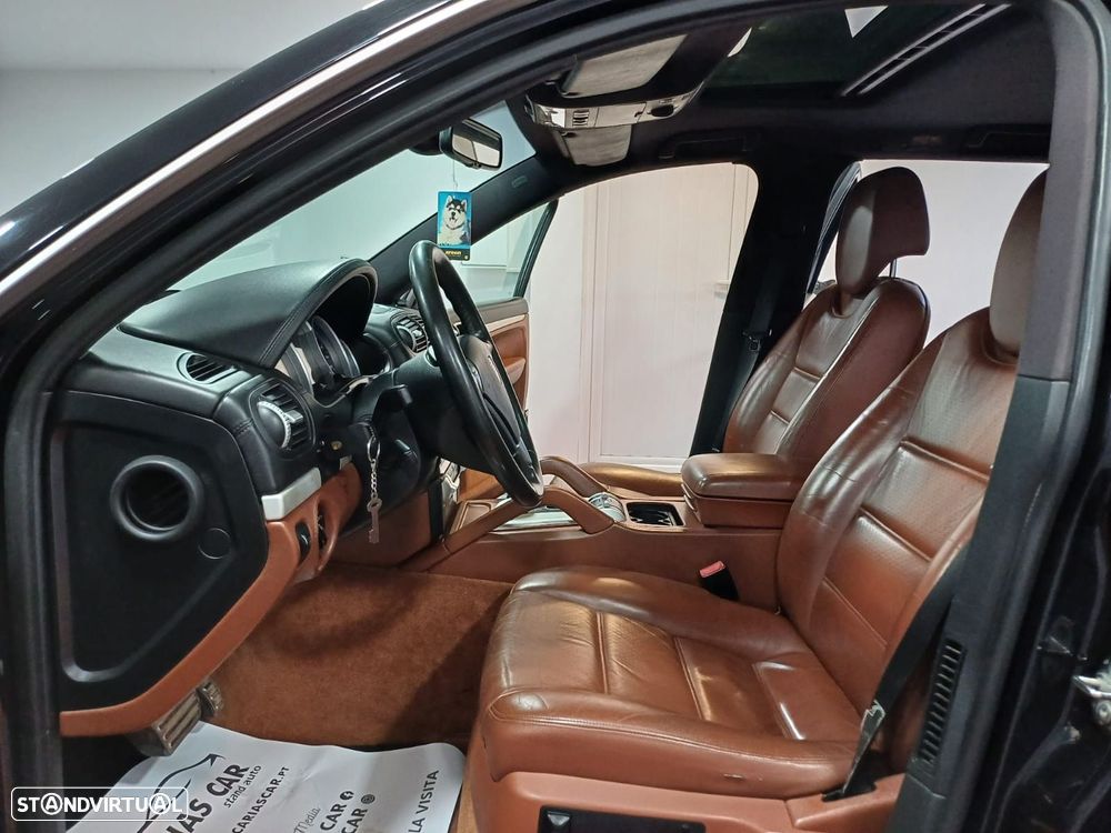 Porsche Cayenne S Tiptronic - 10