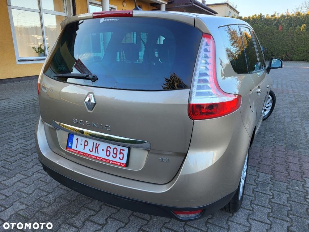 Renault Grand Scenic - 21