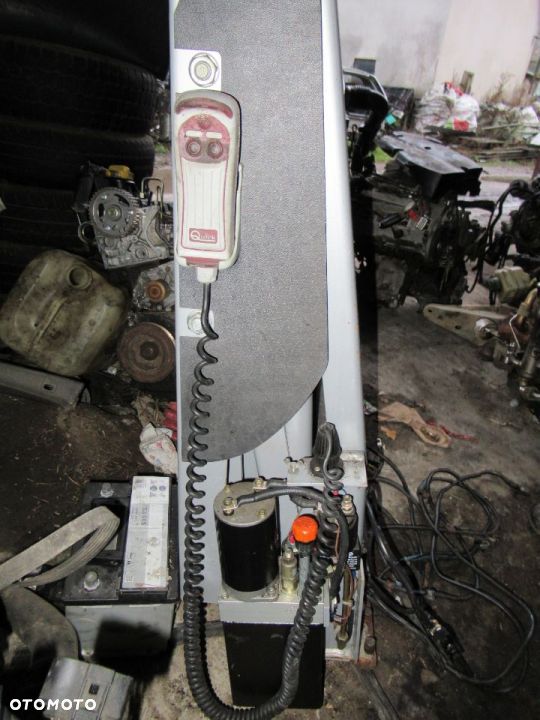 WINDA DLA NIEPEŁNOSPRAWNYCH MERCEDES SPRINTER 906 2008 - 3