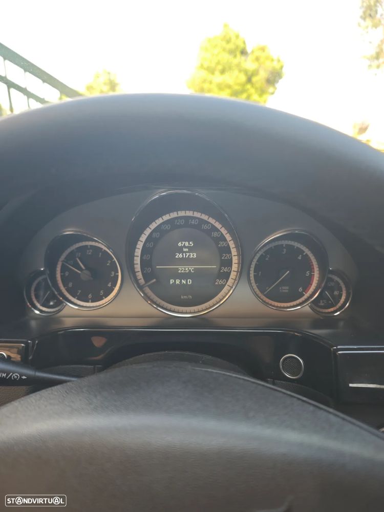 Mercedes-Benz E 250 CDi Avantgarde BlueEfficiency Auto. - 12