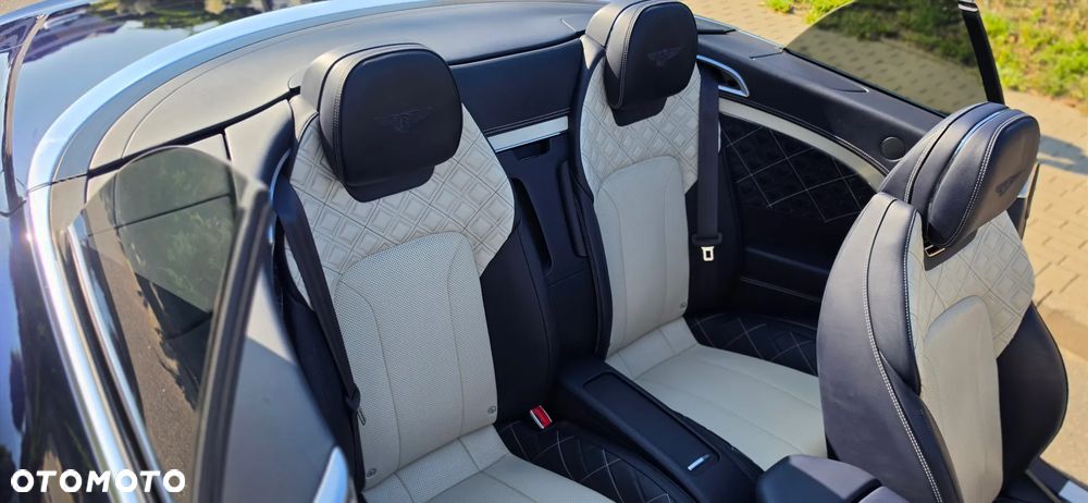 Bentley Continental GT V8 S Convertible - 16