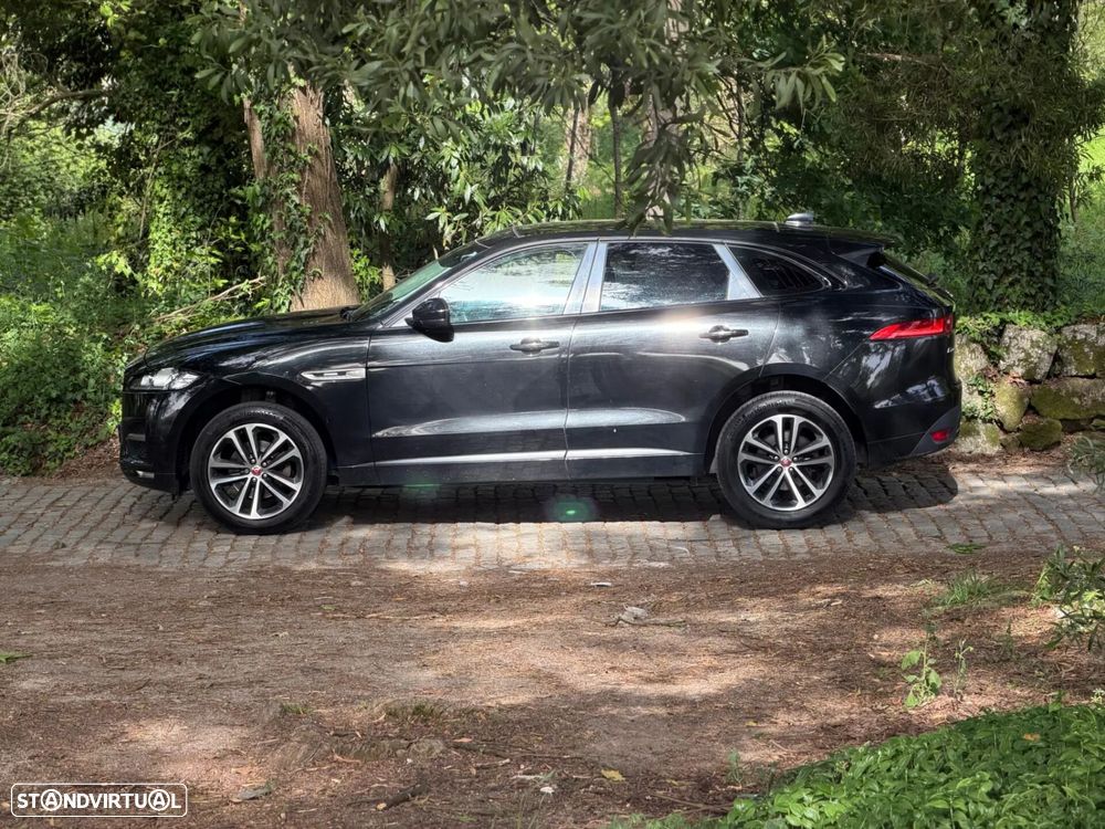 Jaguar F-Pace - 38