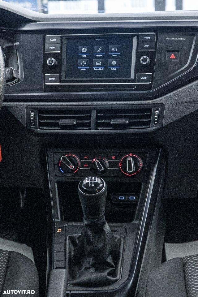 Volkswagen Polo 1.0 Comfortline - 4