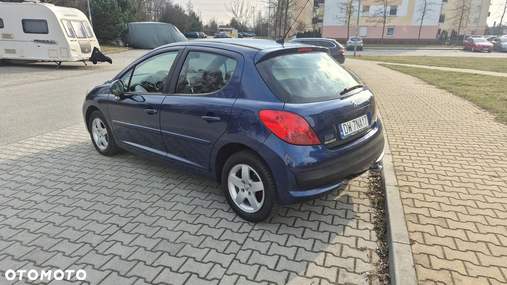 Peugeot 207 - 4