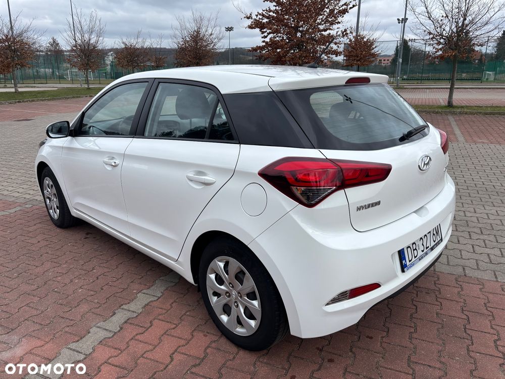 Hyundai i20 blue 1.2 Style - 4