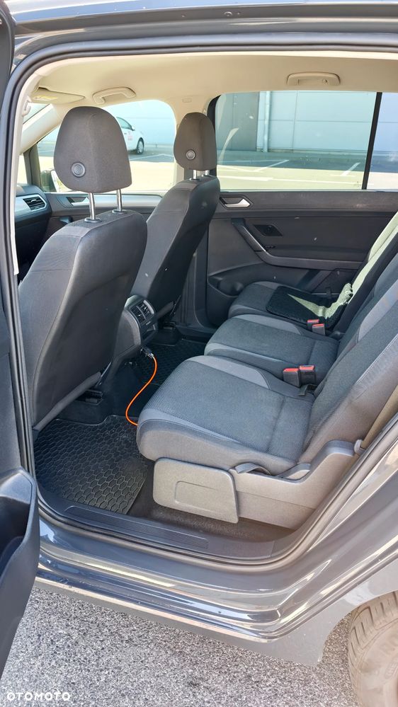 Volkswagen Touran 1.5 TSI EVO Trendline - 9
