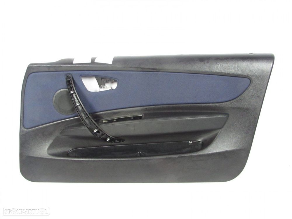 Forra da porta EM TECIDO Direito/Frente Seminovo/ Original BMW 1 (E81)/BMW 1 Cou...