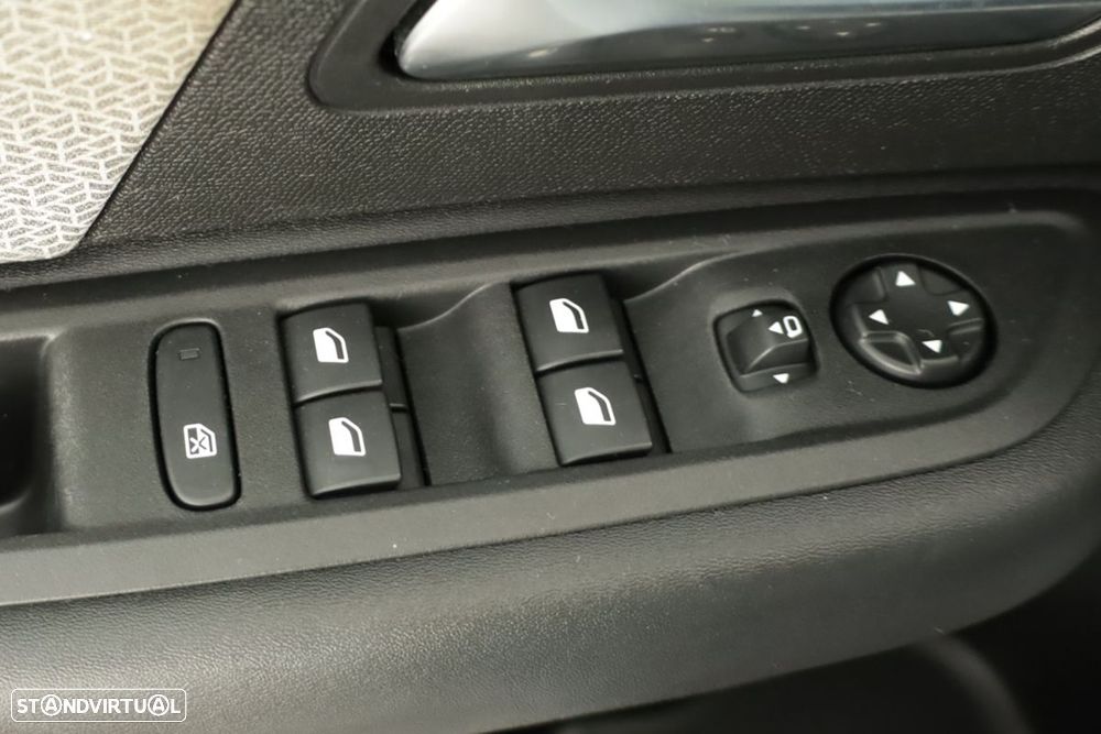 Citroën C4 X 1.5 BlueHDi Feel Pack EAT8 - 19