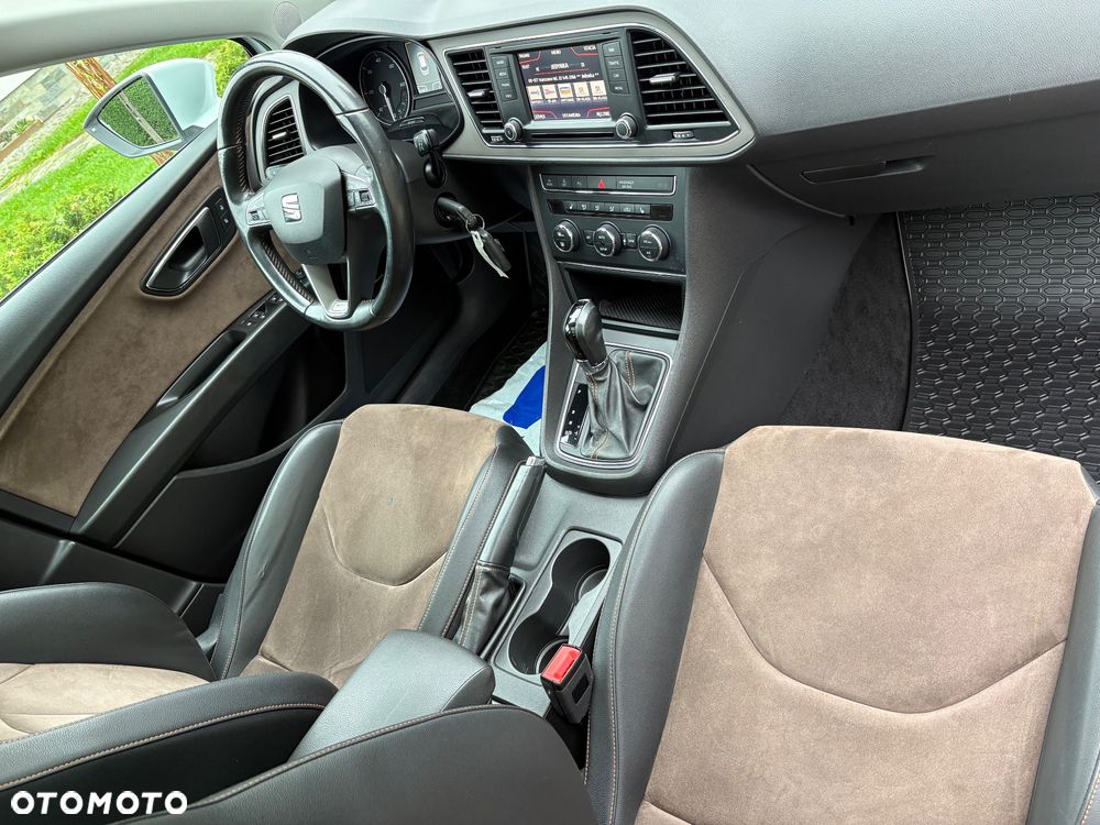 Seat Leon 2.0 TDI DPF Start&Stop DSG XCELLENCE - 35