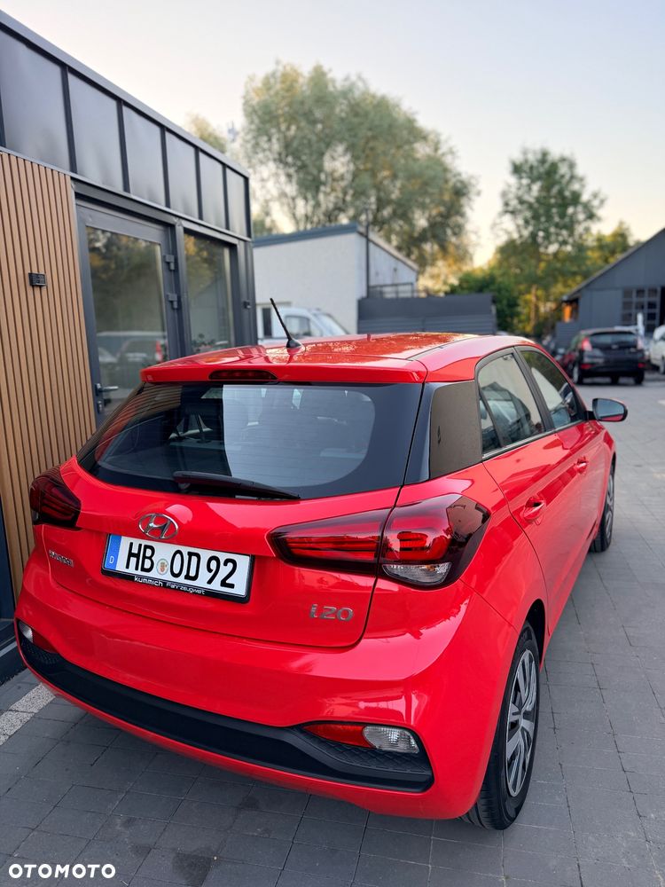 Hyundai i20 1.2 Intro Edition - 12