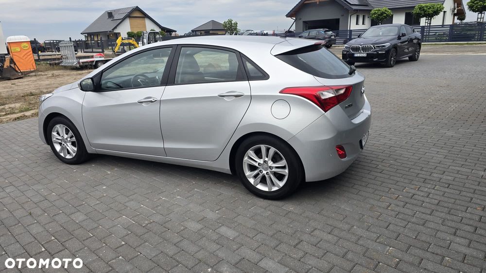Hyundai i30 1.4 Comfort - 8