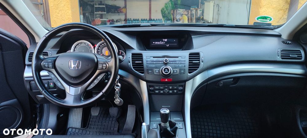 Honda Accord 2.0 Elegance - 2